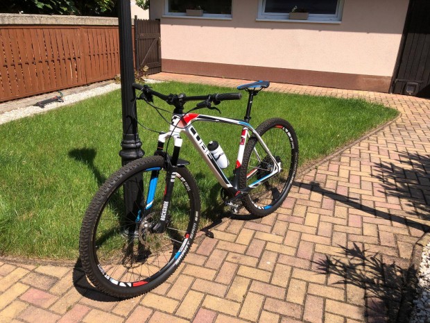 Cube elite race carbon bringa elad