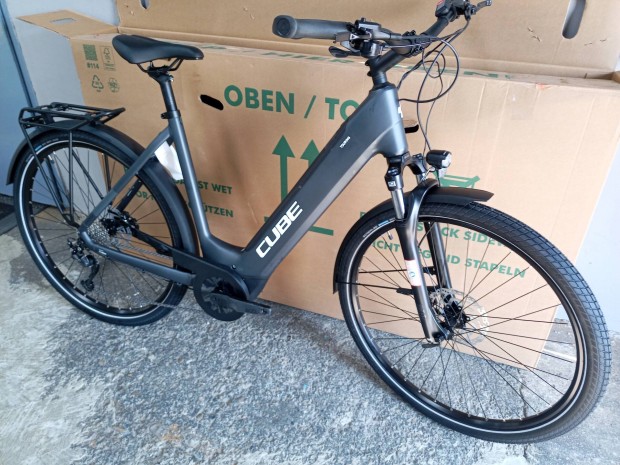 Cube trekking ebike j!