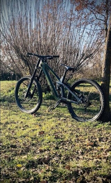 Cube two 15 hpc sl 2022 downhill bike