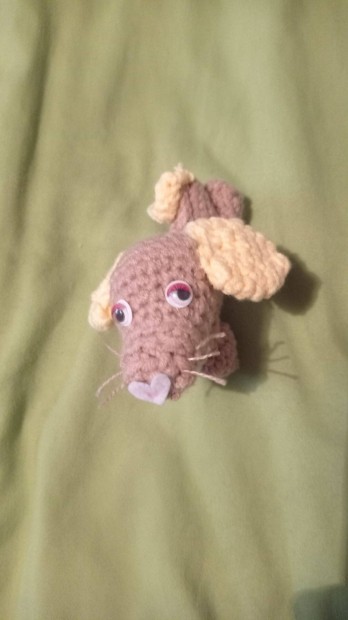 Cuki tacsi amigurumi figura