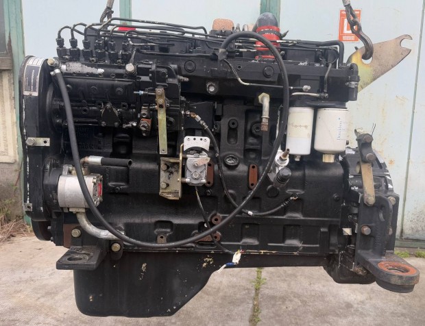 Cummins 8.3 6CT motor