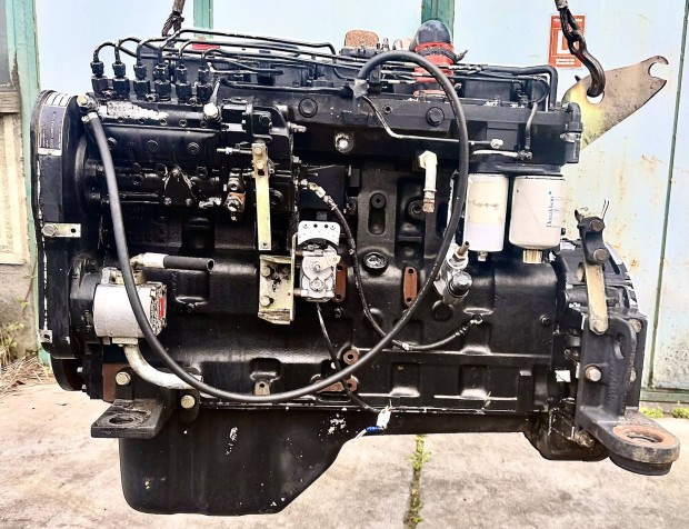 Cummins 8.3 motor