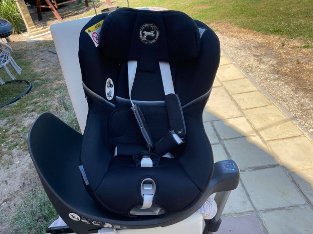 Cybex Sirona S i-Size 61-105cm 2020 Moon Black 360 fokban forgatható