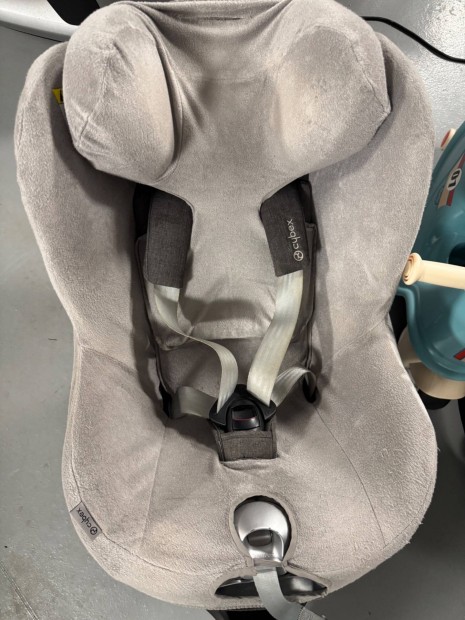 Cybex Sirona Z isofix talppal s huzattal