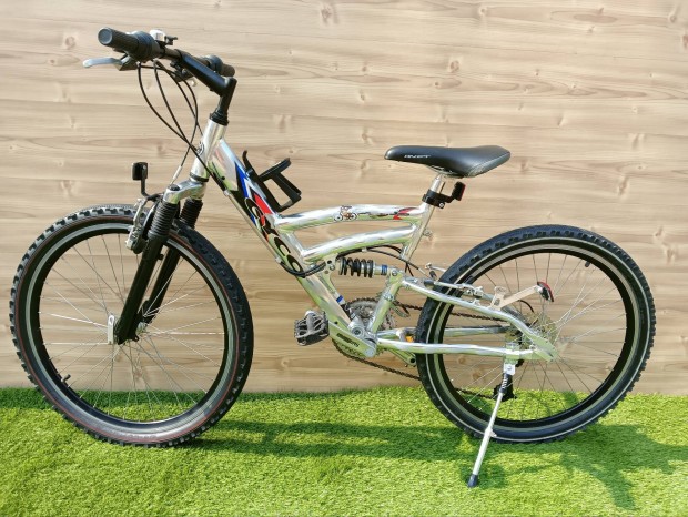Cyco 24-es aluvázas gyermek kerékpár.