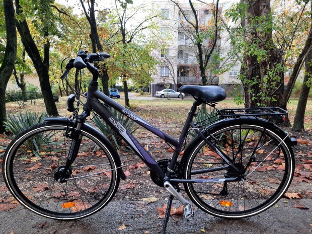Cyco 28 as női agydinamós kerékpár eladó!