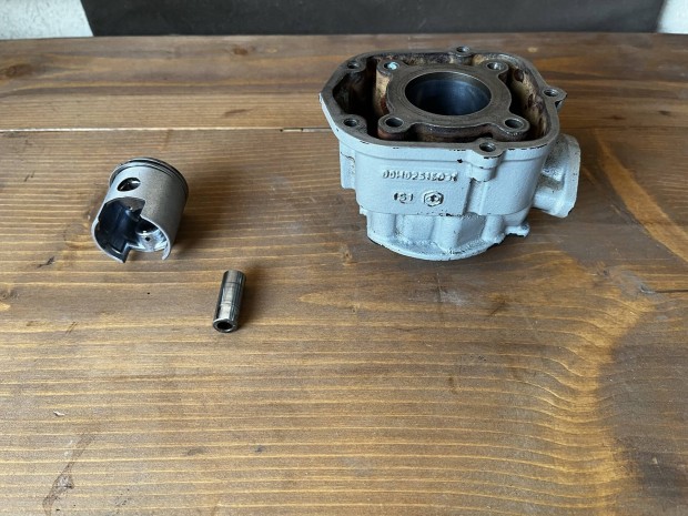 D50B0 hengerszett Derbi Senda Aprilia SX henger + dugattyú újszerű