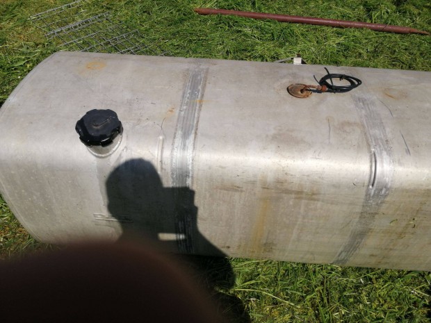 DAF üzemanyagtartály, alumínium, 970 liter