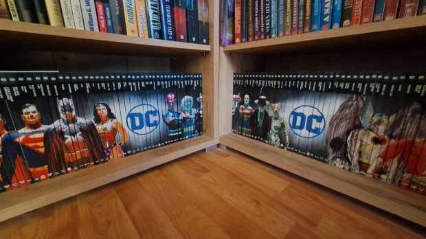 DC Comics nagy kpregnygyjtemny egyben elad (120 ktet) ajndkkal