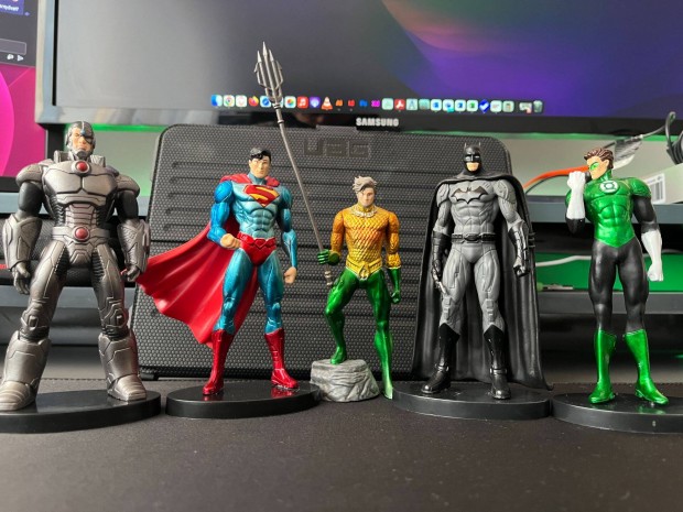 DC Justice League szuperhs figurk