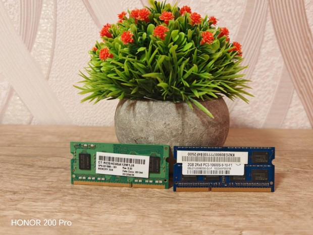 DDR3 2-2GB laptop ram elad!