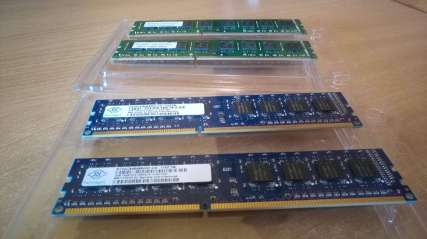 DDR3 memrik egyben (2x8 Gb s 2x2 Gb)