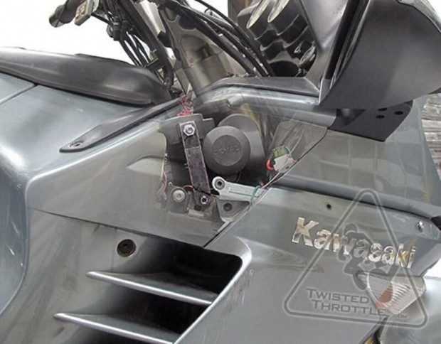 DENALI kürt tartó Kawasaki GTR1400-hoz
