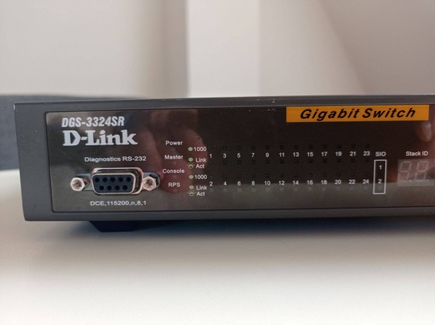 DGS-3324SR 24 portos Gigabites switch +4 db 1gb SFP