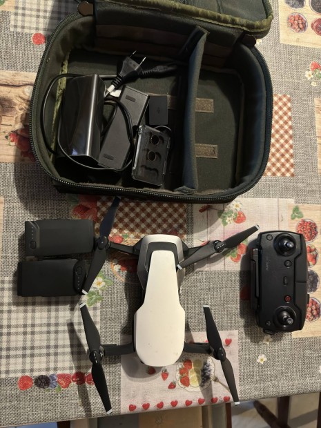 DJI Mavic Air Fly More Combo