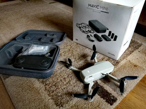 DJI Mavic Mini Fly More  Combo