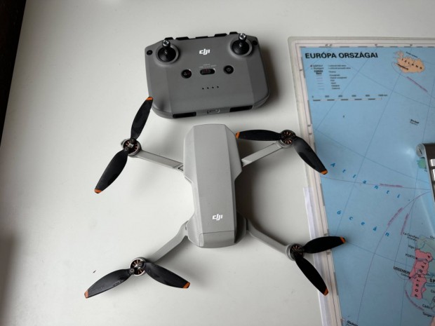 DJI Mini 2 Fly More Combo drn