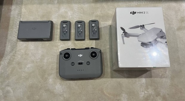 DJI Mini 2 SE Fly More Combo