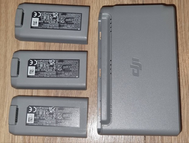 DJI Mini 2 SE Fly More Combo - karcmentes, �jszer� �llapot