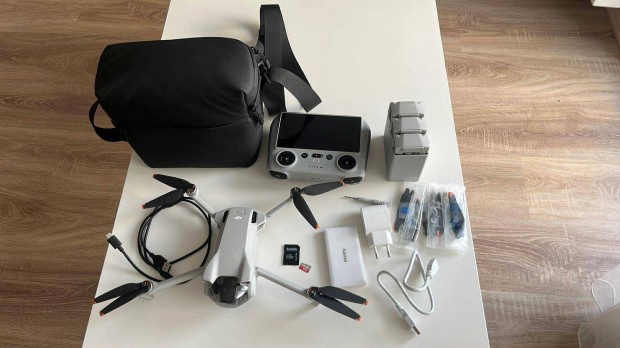 DJI Mini 3 Fly More Combo
