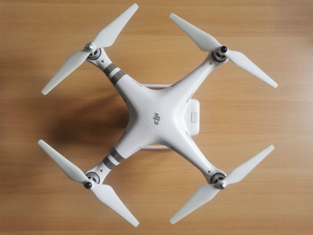 DJI Phantom 3 Advanced drn sok tartozkkal