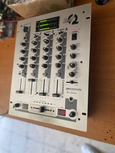 DJ Mixer Keverő Jbsystem Pro 2 seria 4 csatornás kiskeverő pult
