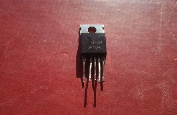 DP 104 C Monitor Power Management IC Chip
