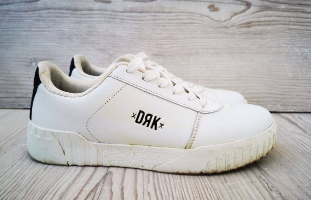 DRK Ni sneaker 38-as