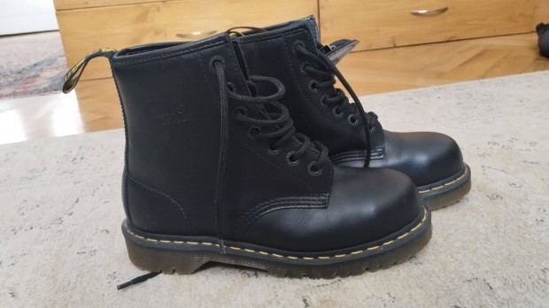 DR Martens Air Wair with soles Bouncing