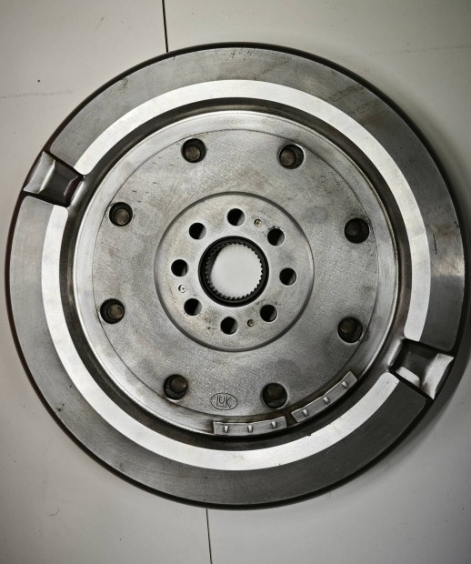 DSG újszerű lendkerék 2.0tfsi S3 TTS GTI Audi vw 06k105266ac