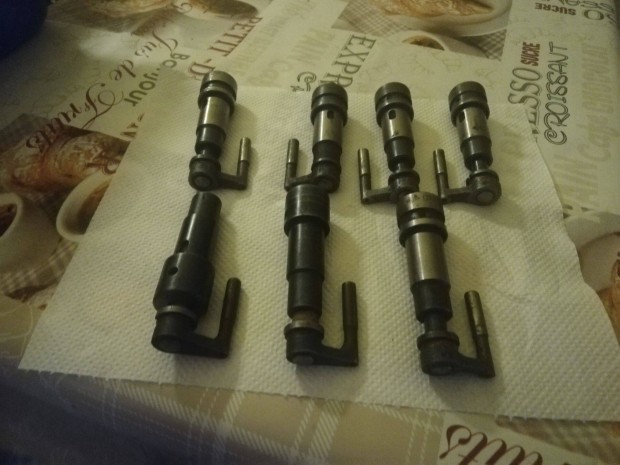 DT vetern traktor porlaszt