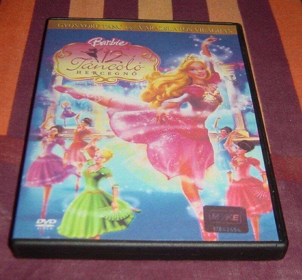 DVD - Barbie s a 12 tncol hercegn