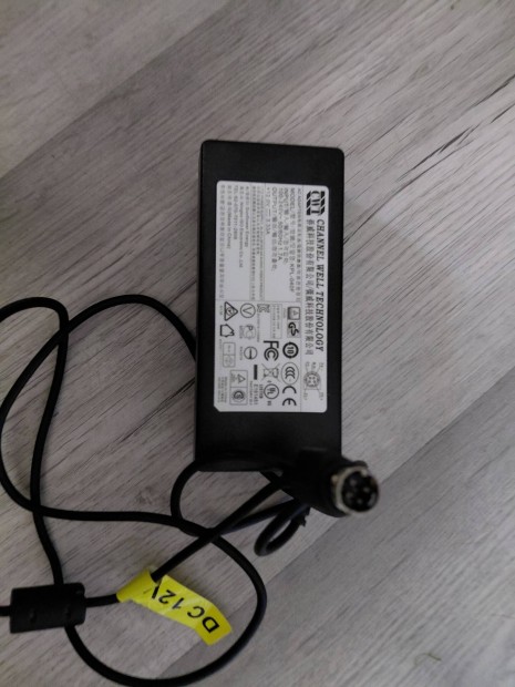 DVR tápegység 12 V