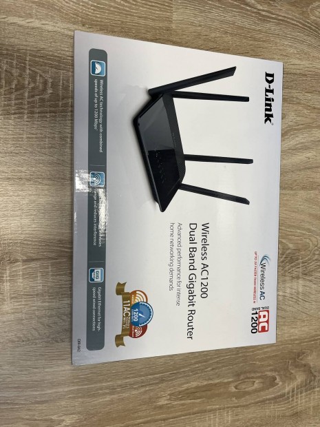 D-Link wireless AC1200 dual band gigabit router