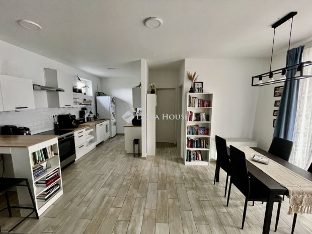 Dabasi 91 nm-es h�z elad�