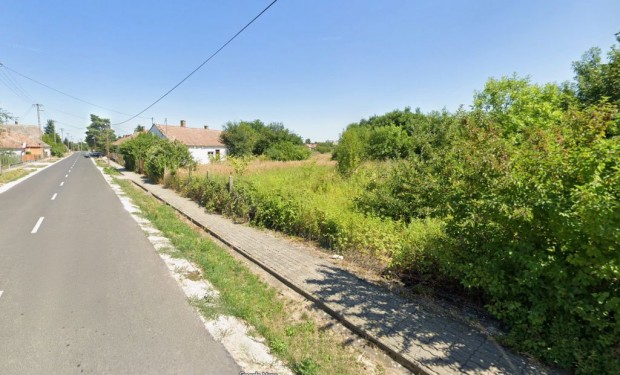 Dabronc, Kossuth utca, 2419 m2-es, telek