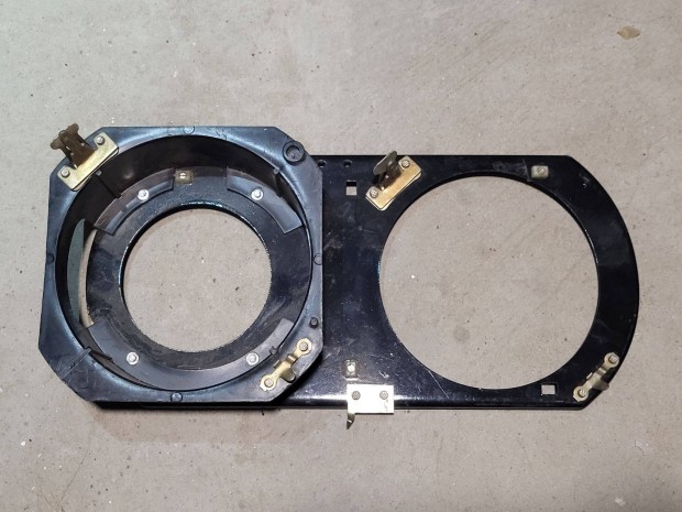 Dacia 1310 f�nysz�r�keret �j eredeti Rpm�n