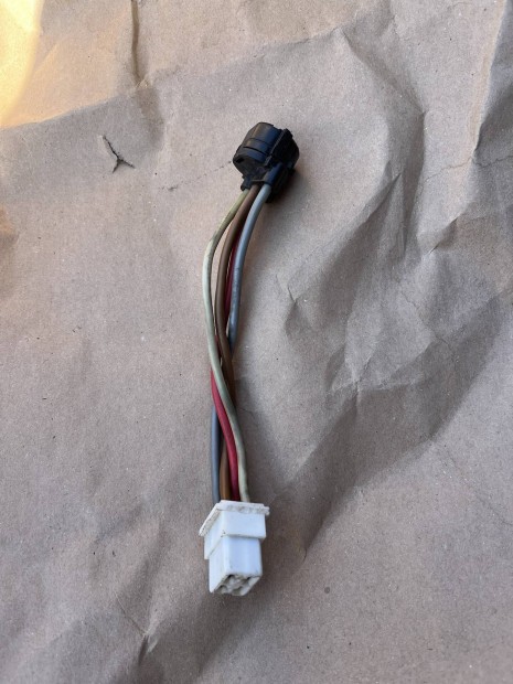 Dacia 1310 gy�jt�skapcsol� bet�t  