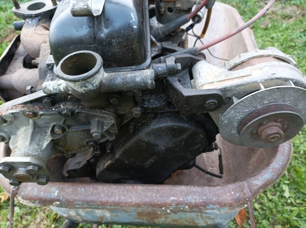 Dacia 1310 motorblokk.