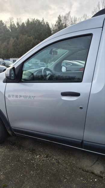 Dacia Dokker Lodgy Ajt� Bal els�
