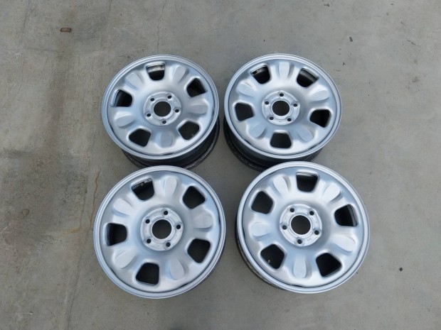 Dacia Duster 16 felni 5x114.3 Tpms szenzor 16" lemezfelni
