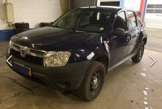 Dacia Duster 1.6 Access 3 �v kiterjesztett gara...