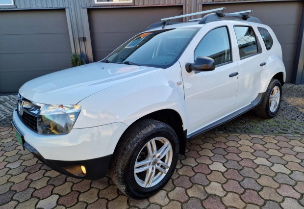 Dacia Duster 1.6 Arctic 4x4 Garantlt Kevs KM-...