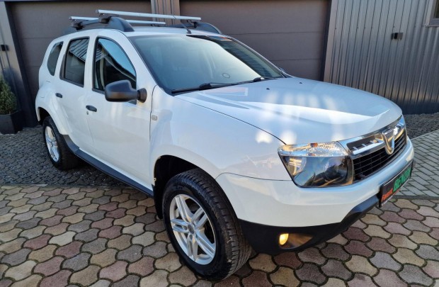 Dacia Duster 1.6 Arctic 4x4 Garantlt Kevs KM-...