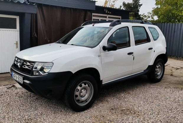 Dacia Duster 1.6 Arctic Mo-i autó Első Tulajdon...