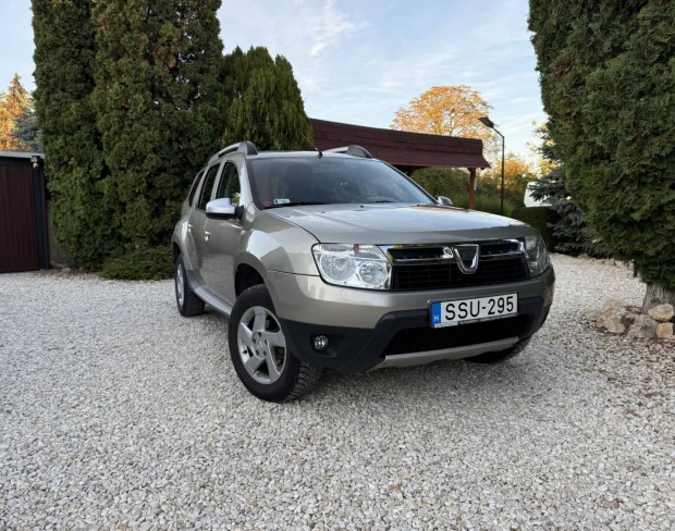 Dacia Duster 1.6 Arctic Szép Állapot - Szkönyv...