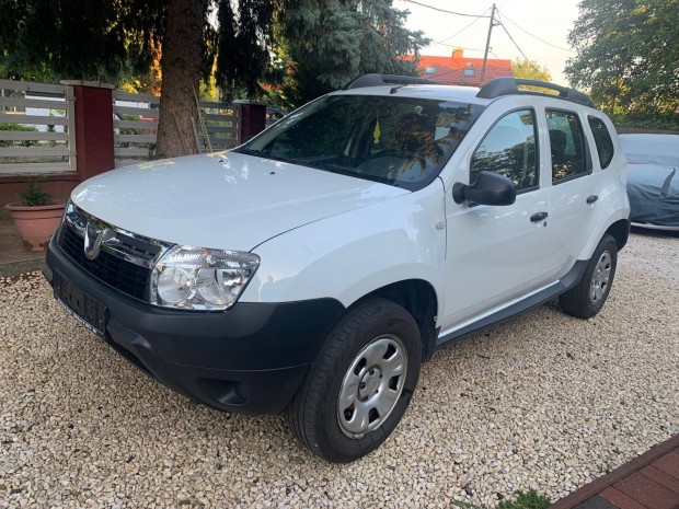 Dacia Duster 1,6, klma, bluetooth, szervizknyv, 8 kerk