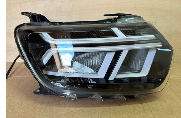 Dacia Duster 2 facelift jobb led fnyszr lmpa 2022-