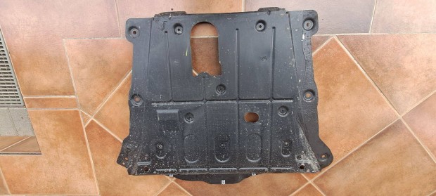 Dacia Duster als� motorv�d� burkolat elad�. ( 2023 )