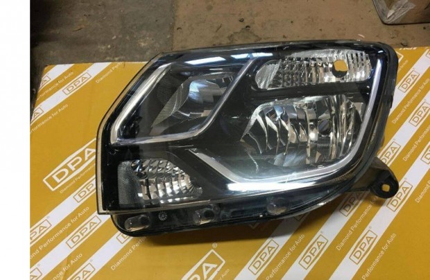 Dacia Duster faceliftes bal els fnyszr lmpa 2014-